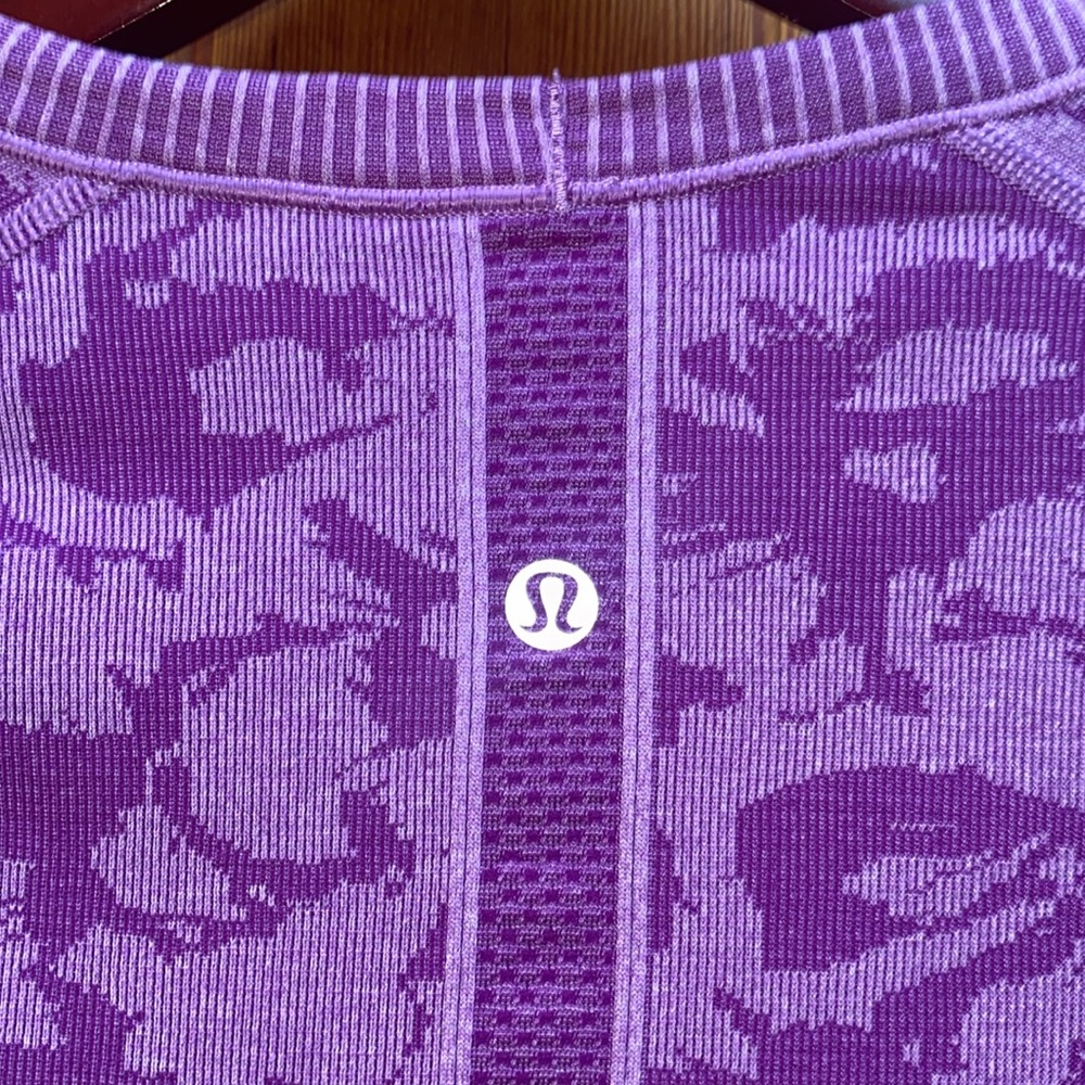 Lululemon thumbholes size 6 - Picture 15 of 17